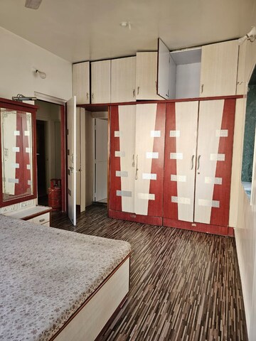 Bedroom in 2 BHK Apartment at Windsor Estate, Kalyani Nagar – for Rent