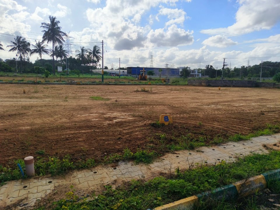 Plot For Sale in Assets Crs Layout