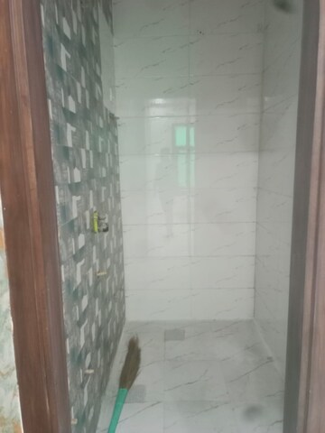  2 BHK Builder Floor at Vasundhara Sector 2 – for Sale