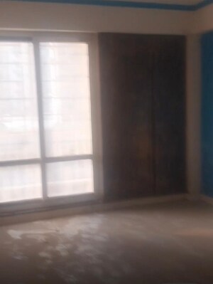 Room in 3 BHK Apartment at Value Meadows Vista, Raj Nagar Extension – for Sale