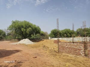  Plot For Sale in Kadarpur
