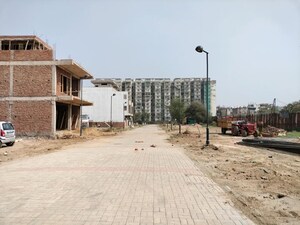  Plot For Sale in Majestic Omnia, Sector 4