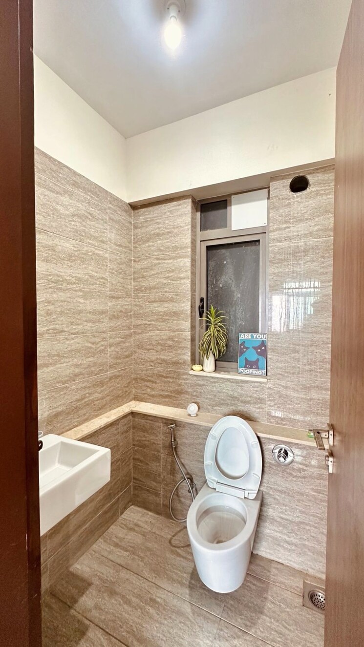 Bathroom, k-raheja-raheja-residency 3 Bedroom 1465 Sq.Ft. Apartment In Malad East Mumbai 8790415
