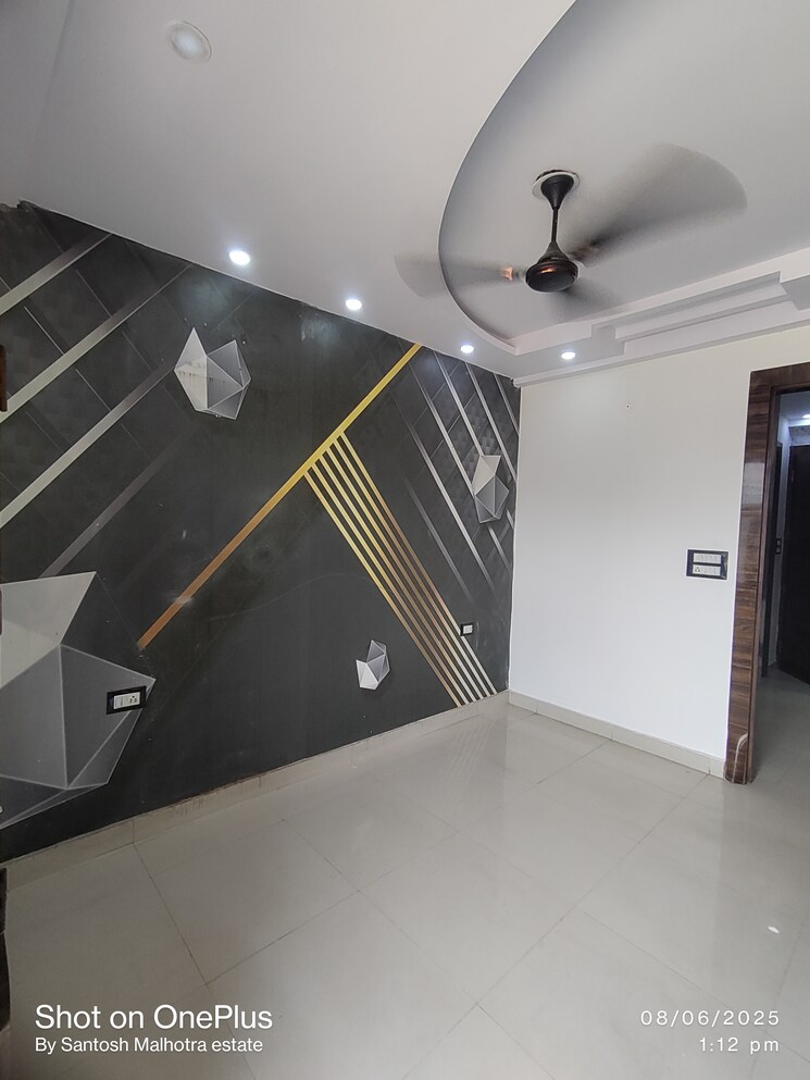 Bedroom, dwarka mor 2 Bedroom 60 Sq.Yd. Builder Floor In Dwarka Mor Delhi 8790427