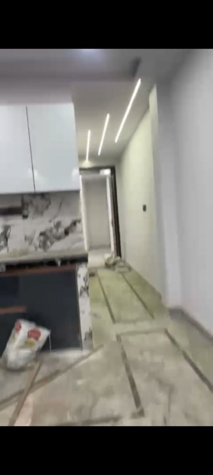 Kitchen, govindpuri 3 Bedroom 100 Sq.Yd. Builder Floor In Govindpuri Delhi 8790399