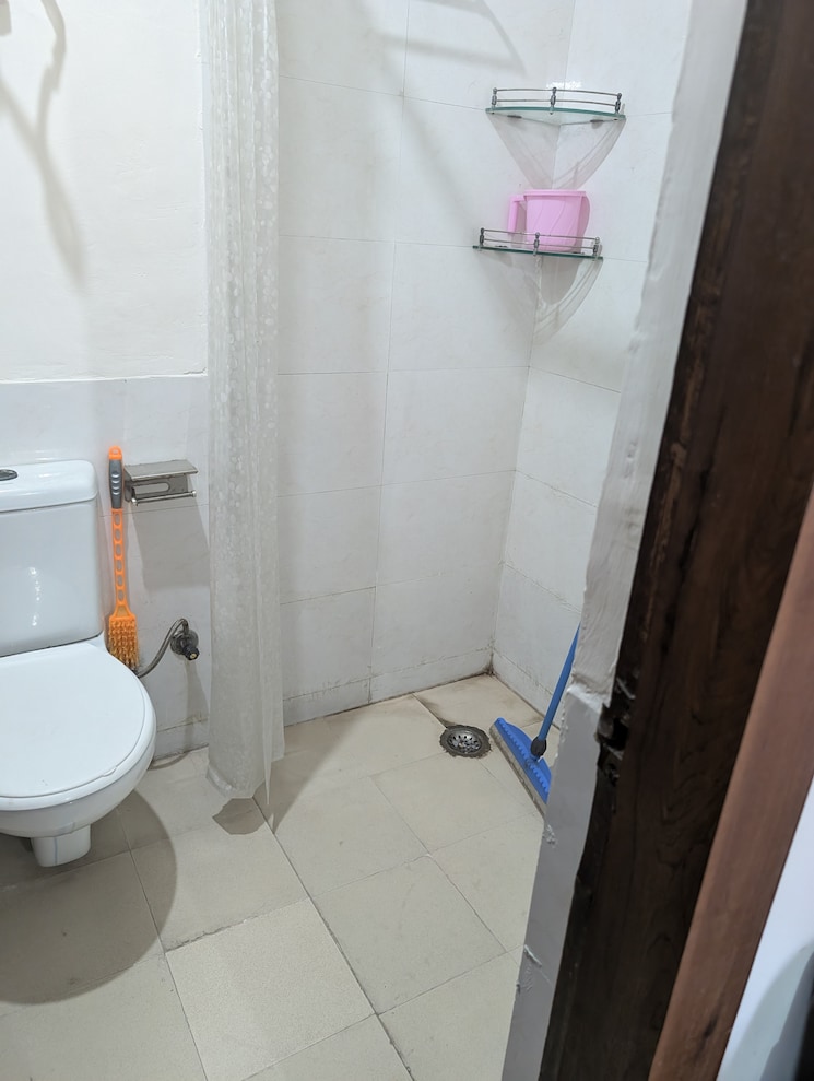 Bathroom, jaypee-klassic-shaurya 4 Bedroom 2500 Sq.Ft. Apartment In Sector 134 Noida 8790447