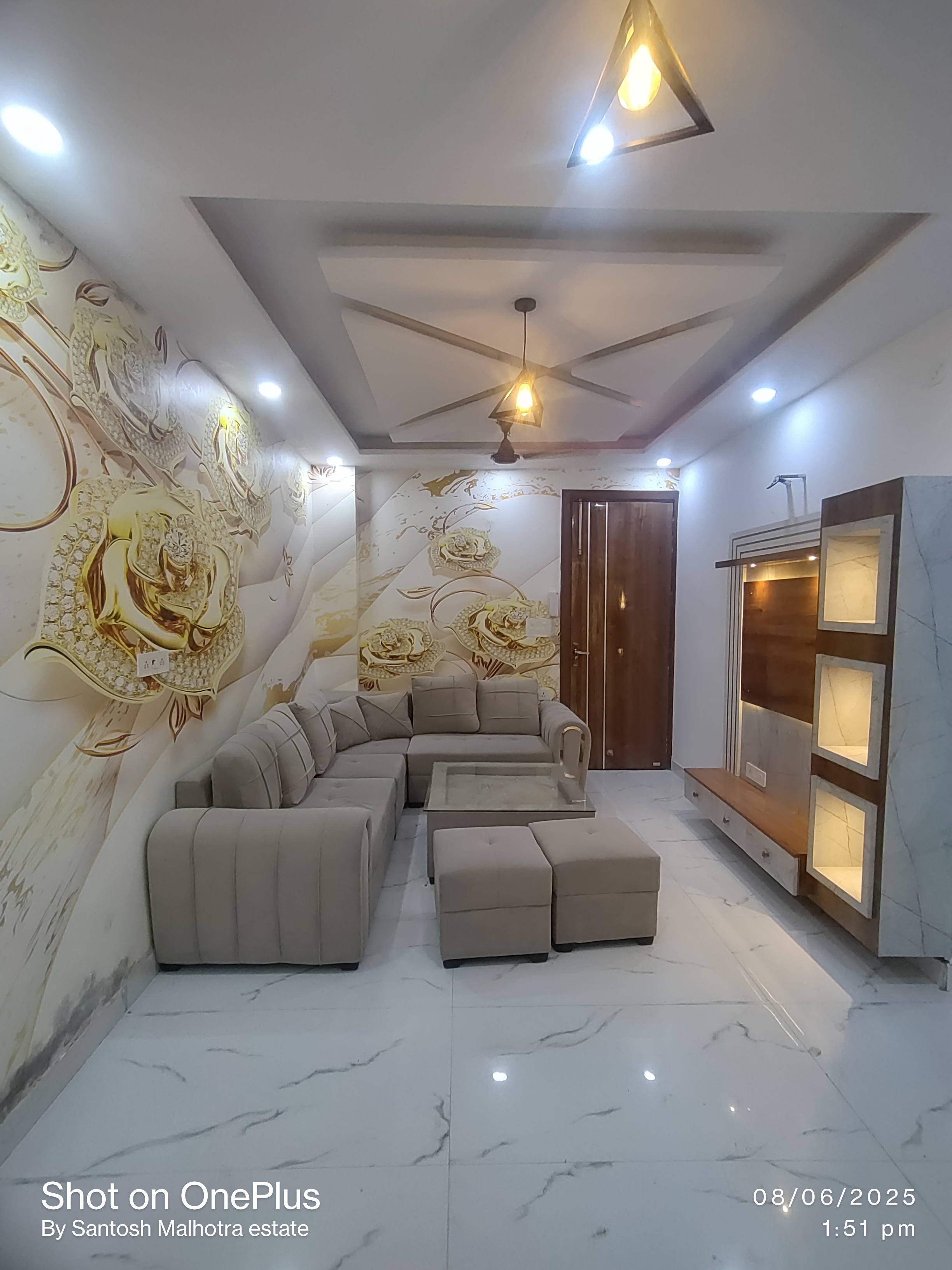 3 BHK Builder Floor For Rent in Dwarka Mor