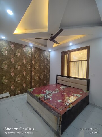 Bedroom in 3 BHK Builder Floor at Dwarka Mor – for Rent