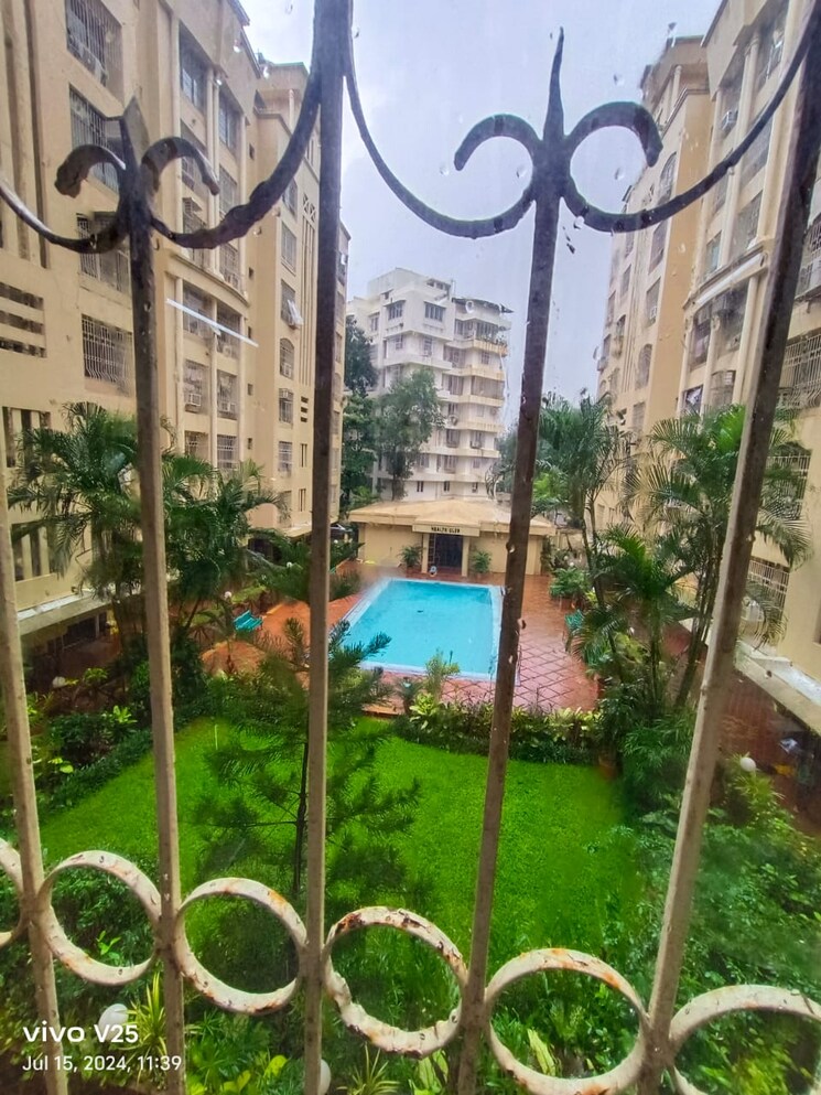 Garden, jaycee-karan 3 Bedroom 1250 Sq.Ft. Apartment In Versova Mumbai 8790489