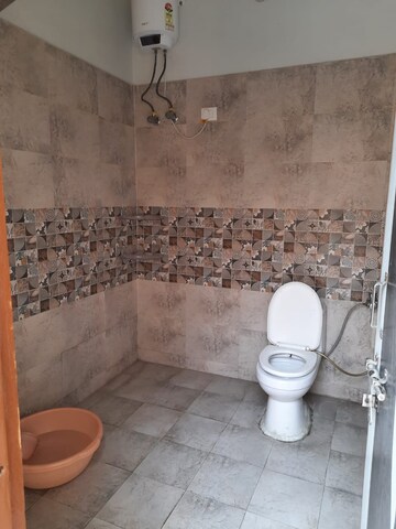 Bathroom in 3.5 BHK Independent House at Beta Ii Greater Noida – for Rent