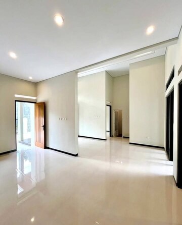 Room in 3 BHK Builder Floor at Sector 35 – for Sale