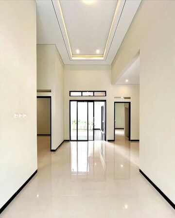 Building Lobby in 3 BHK Builder Floor at Sector 35 – for Sale