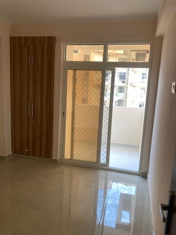 Room in 3 BHK Apartment at Supertech Ecovillage II, Sector 16b Greater Noida – for Rent