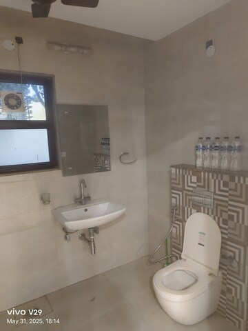 Bathroom in 4 BHK Apartment at Ireo Skyon, Sector 60 – for Rent