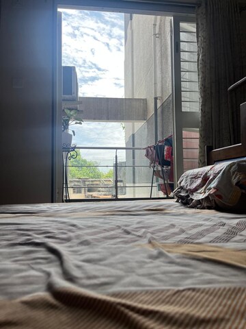 Bedroom in 4 BHK Apartment at Erandwane – for Sale