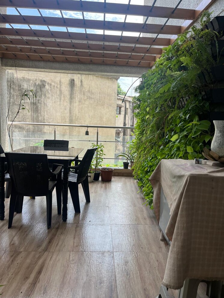 Balcony, erandwane 4 Bedroom 1900 Sq.Ft. Apartment In Erandwane Pune 8790628