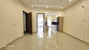 Room in 3 BHK Builder Floor at Pir Machalla – for Sale