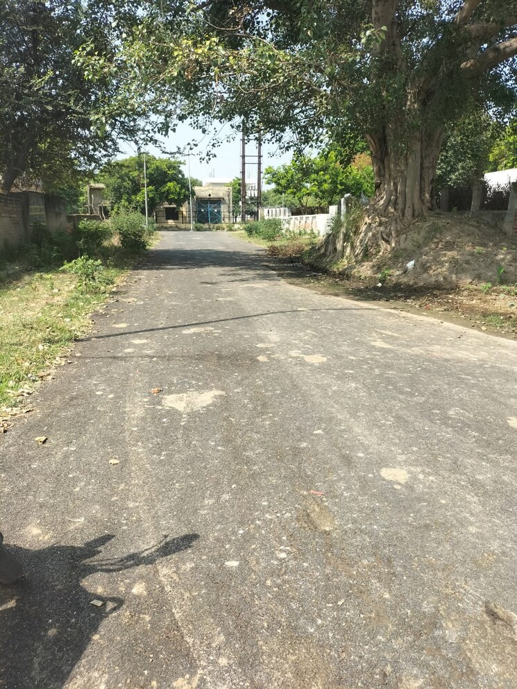  Parking, sector 3 greater noida  120 Sq.Mt. Plot In Sector 3 Greater Noida Greater Noida 8790608