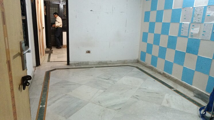 Room, vaishali sector 5 1 Bedroom 500 Sq.Ft. Builder Floor In Vaishali Sector 5 Ghaziabad 8790661