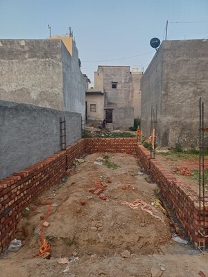  Plot For Sale in Dheeraj Nagar