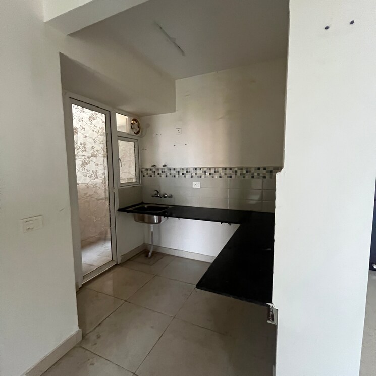 Room, signature-orchard-avenue-2 2 Bedroom 666 Sq.Ft. Apartment In Hayatpur Gurgaon 8790686