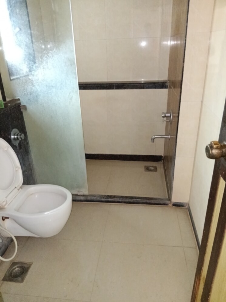 Bathroom, pataskar-eclat 3 Bedroom 1165 Sq.Ft. Apartment In Ghodbunder Road Thane 8790705