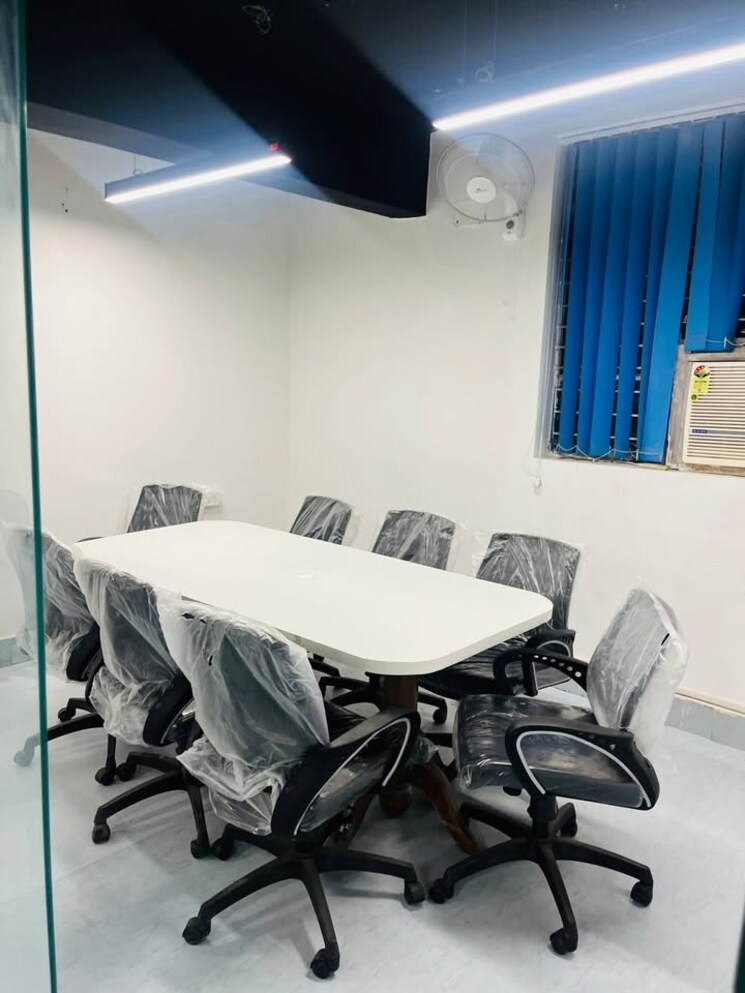 Team Area, vijay nagar Commercial Office Space 1550 Sq.Ft. In Vijay Nagar Indore 8790682