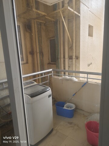 Bathroom in 1 BHK Apartment at Ansal Sushant Estate, Sector 52 – for Rent