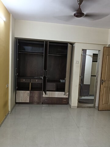 Room in 1 BHK Apartment at Waghbil – for Rent