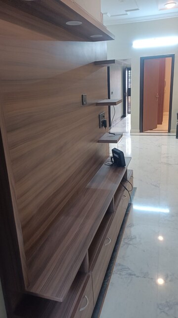 Room in 2 BHK Builder Floor at Gyan Khand Iii – for Rent