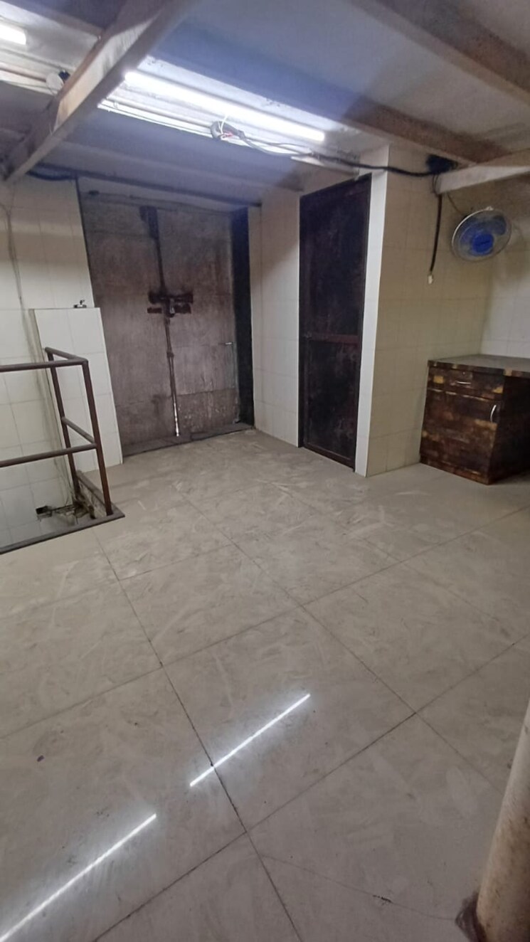 Bathroom, panch pakhadi Commercial Shop 800 Sq.Ft. In Panch Pakhadi Thane 8790763