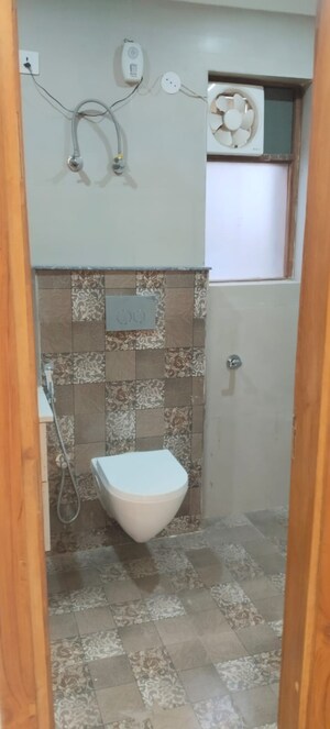 Attached Bathroom in 3 BHK Builder Floor at Green Fields Colony – for Sale