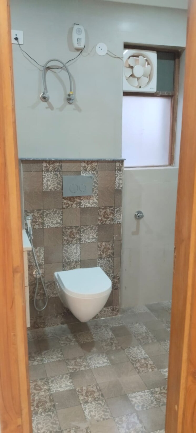 Attached Bathroom, green fields colony 3 Bedroom 1620 Sq.Ft. Builder Floor In Green Fields Colony Faridabad 8790825