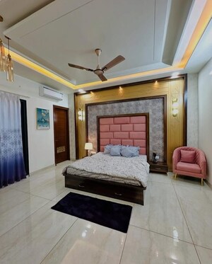 Bedroom in 2.5 BHK Builder Floor at Sector 35 – for Sale
