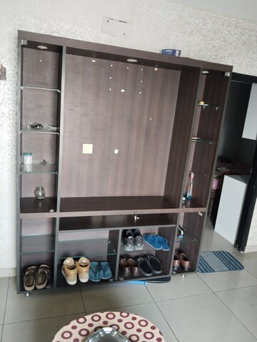 Room in 3 BHK Apartment at Sector 121 – for Rent