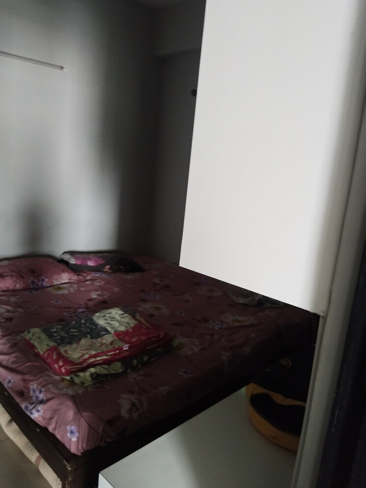 Room, sector 121 3 Bedroom 1235 Sq.Ft. Apartment In Sector 121 Noida 8790875