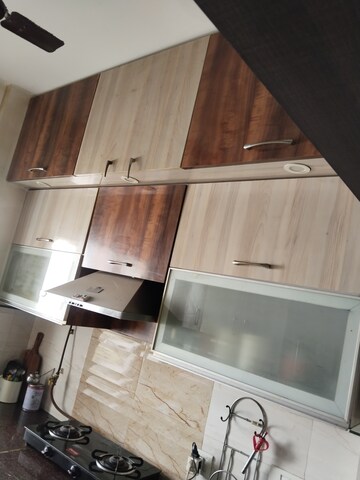 Furnished Amenities in 3 BHK Apartment at Sector 121 – for Rent