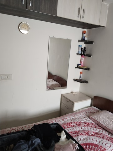 Room in 3 BHK Apartment at Sector 121 – for Rent