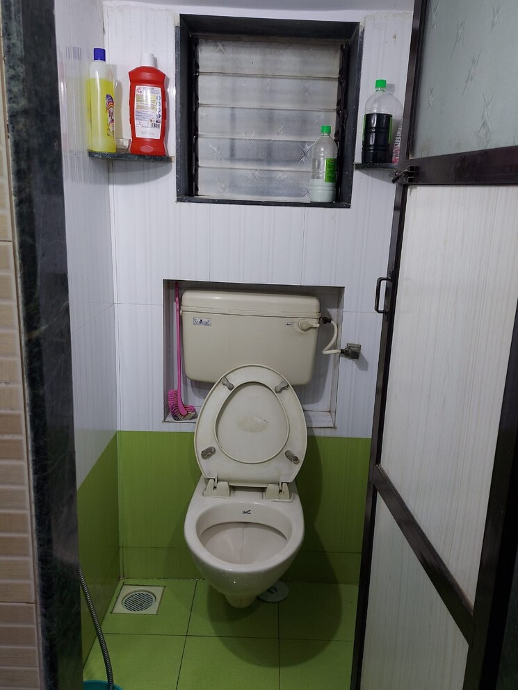 Bathroom, damani-chs 1 Bedroom 521 Sq.Ft. Apartment In Naupada Thane 8790838