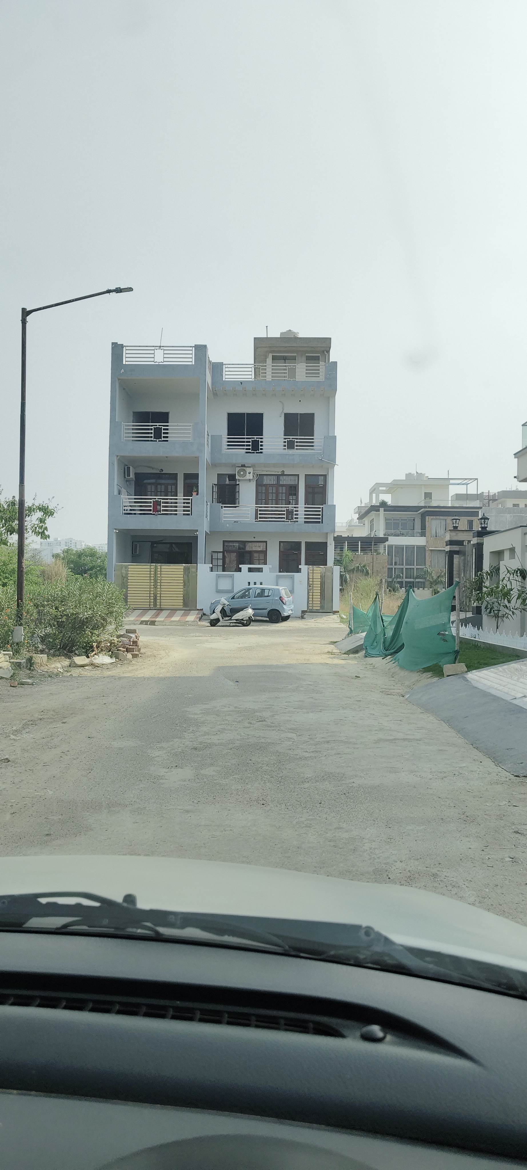 Plot For Sale in Ansal Sushant Golf city