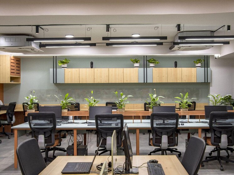 Team Area, shyamal Commercial Office Space 2397 Sq.Ft. In Shyamal Ahmedabad 8790851