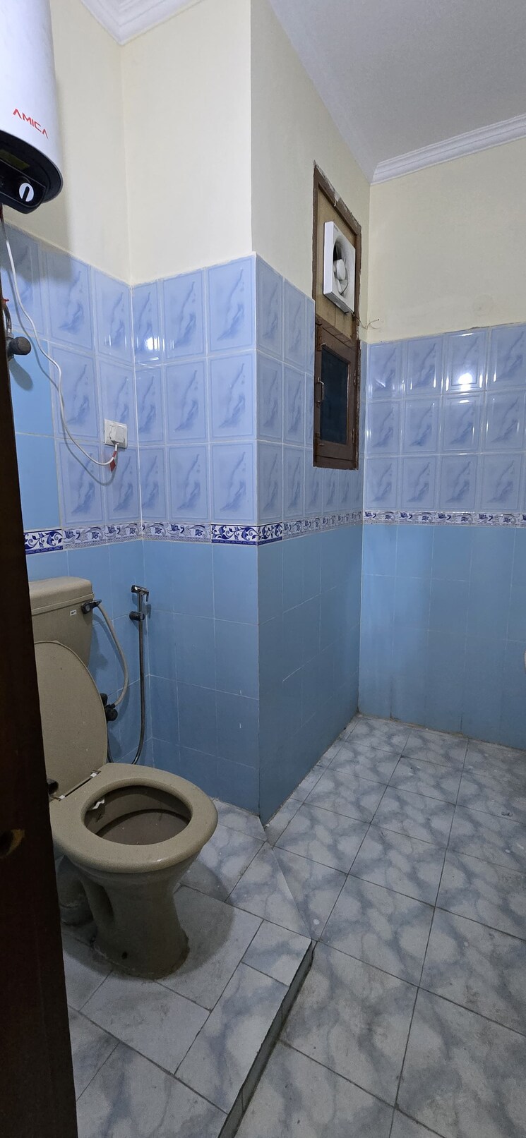 Bathroom, vidhayak-colony 2 Bedroom 850 Sq.Ft. Builder Floor In Nyay Khand I Ghaziabad 8790858
