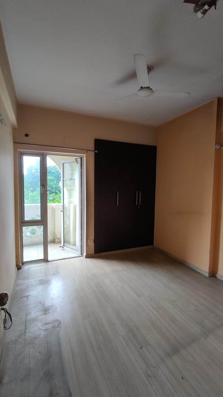 Room, moti nagar 3 Bedroom 1625 Sq.Ft. Apartment In Moti Nagar Delhi 8790873