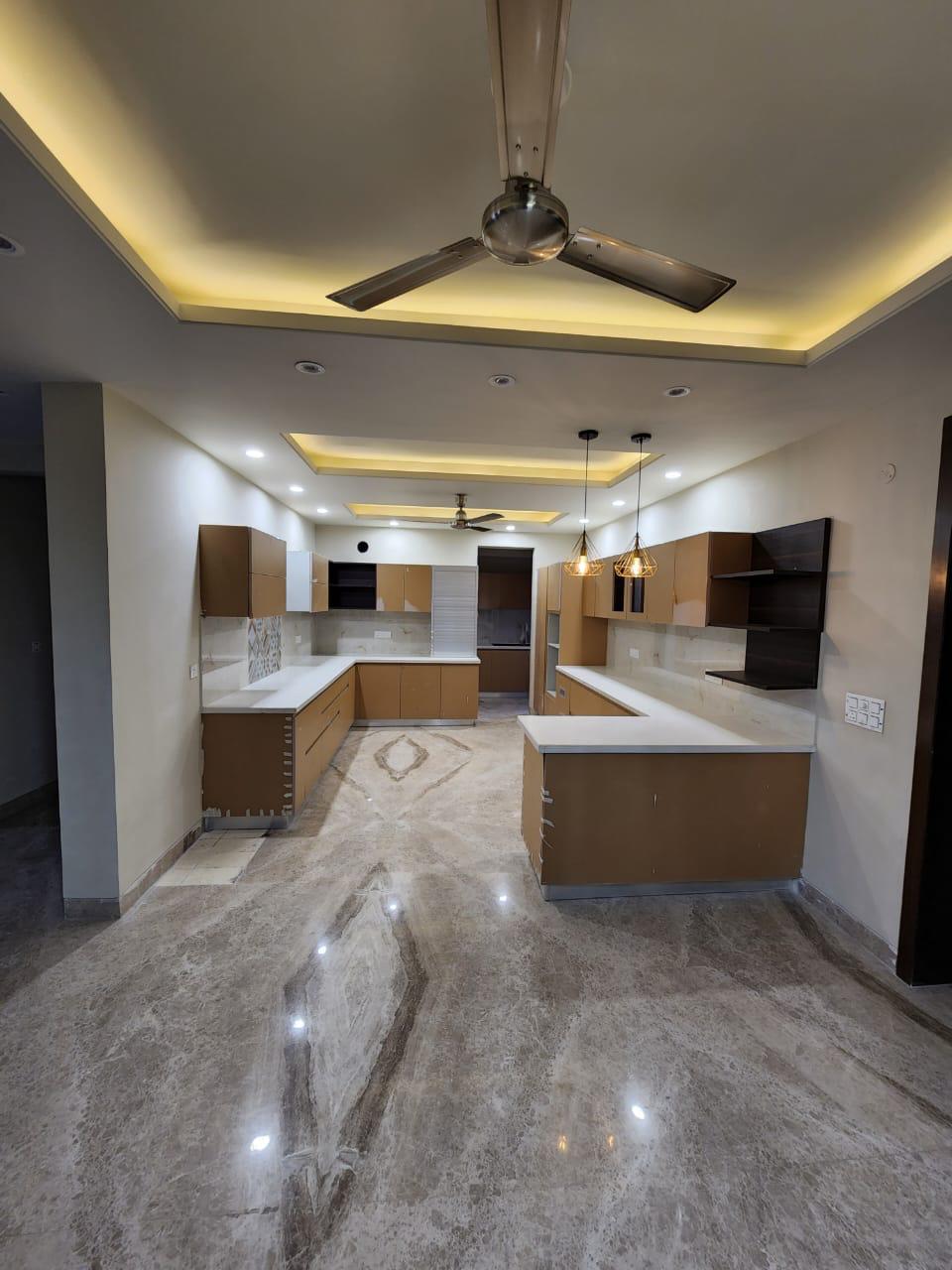 4 BHK + Pooja Room,Servant Room,Study Room,Extra Room Builder Floor For Rent in Sector 27