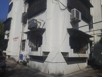 Pg – Entrance View at Vashi - for Rent