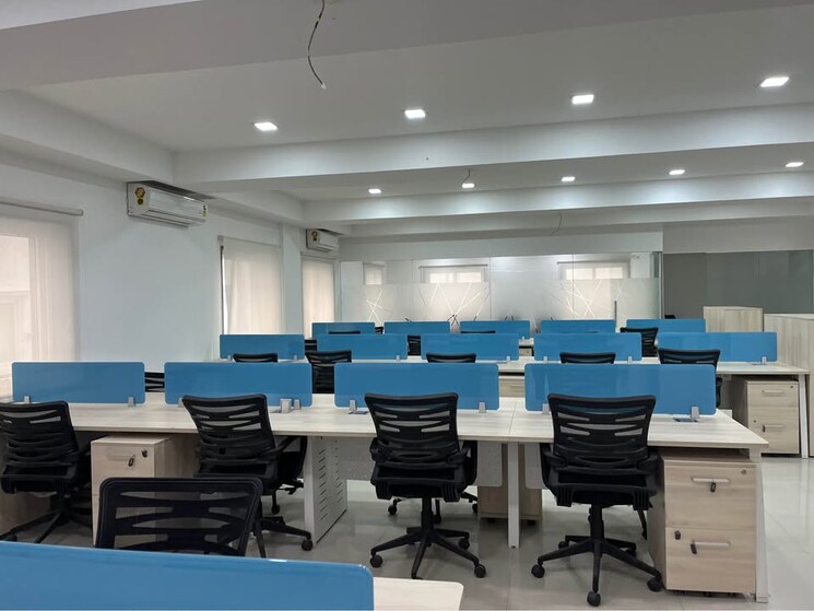Team Area, scheme 140 Commercial Office Space 2000 Sq.Ft. In Scheme 140 Indore 8790865