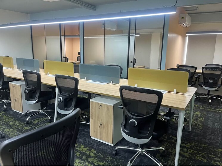 Team Area, scheme 140 Commercial Office Space 2100 Sq.Ft. In Scheme 140 Indore 8790899