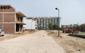 Plot For Sale in Jaypee Sports City, Jaypee Greens Sports City