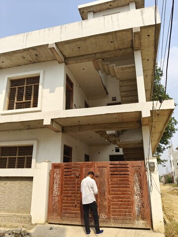 4 BHK Independent House – Exterior View View at Chinhat - for Sale