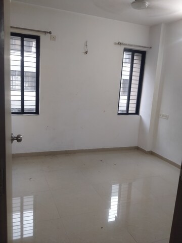 Room in 3 BHK Apartment at Althan – for Rent